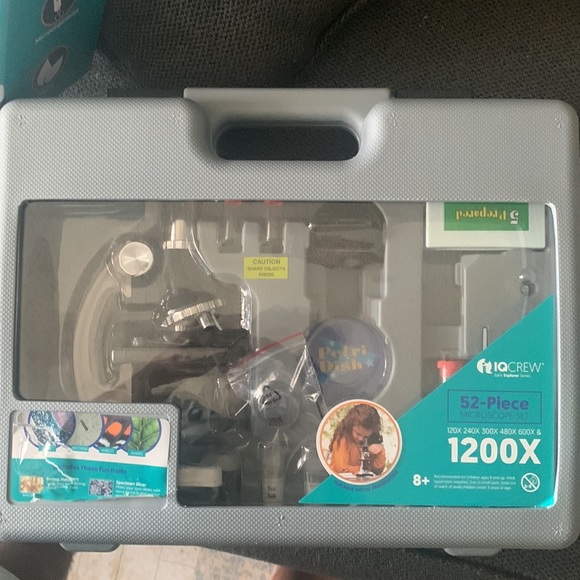 Iq crew science microscope set for ages 8 and up - Picture 2 of 3